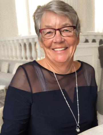 Photo of Kathryn Naud